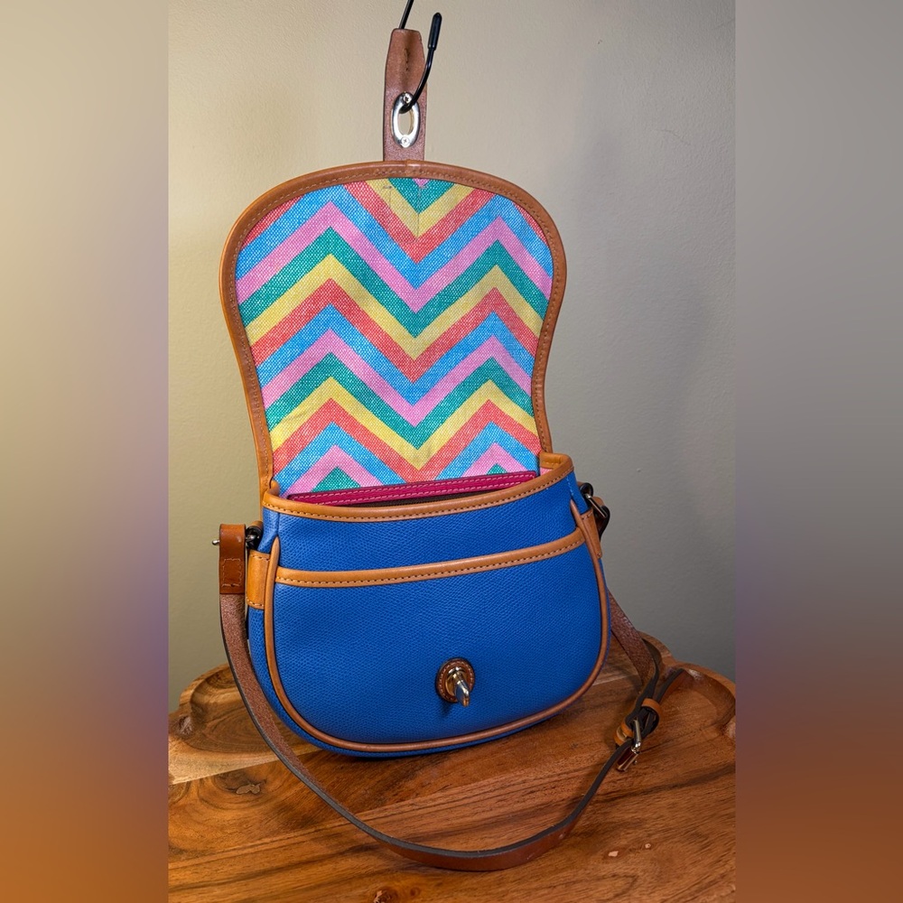 Dooney & Bourke Claremont Field Bag Blue Leather with Brown Trim EUC - Picture 5 of 17